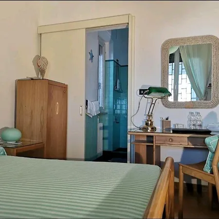 Ines Santa Maria di Leuca